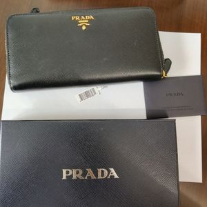 Authentic Prada Saffiano Metal Nero Wallet 1MH132 TU